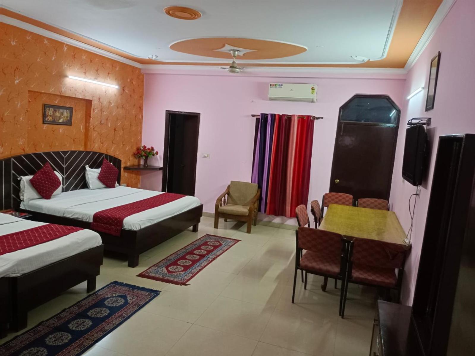 Airport Hotel Pariksheet Inn 뉴델리 외부 사진