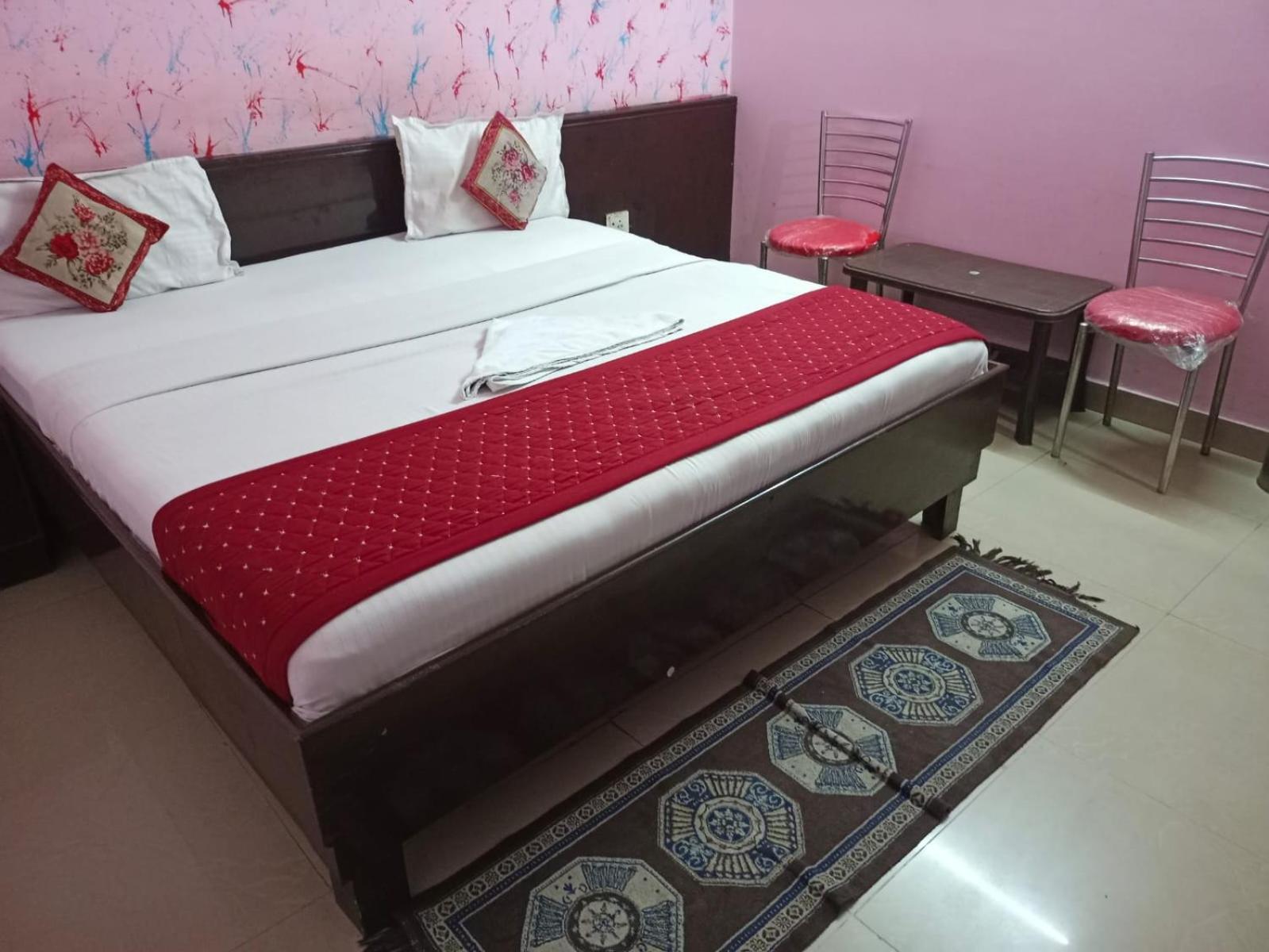 Airport Hotel Pariksheet Inn 뉴델리 외부 사진